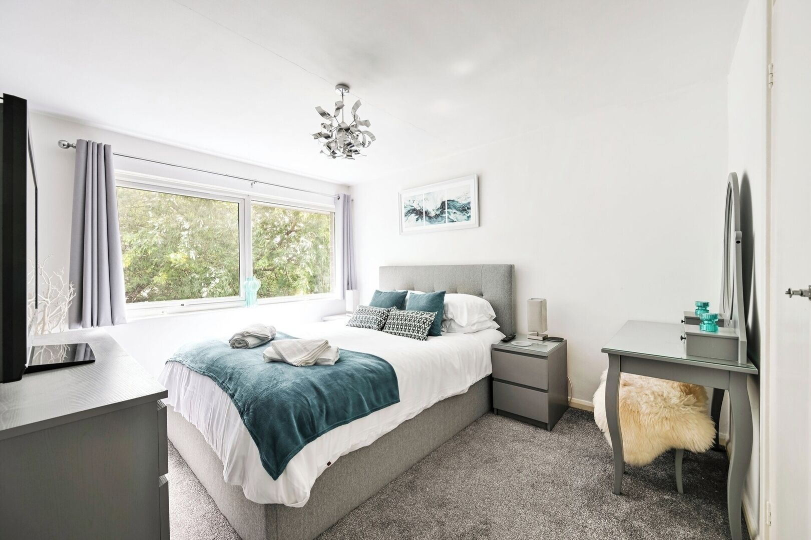 3 bedrooms, WiFi, bed sheets