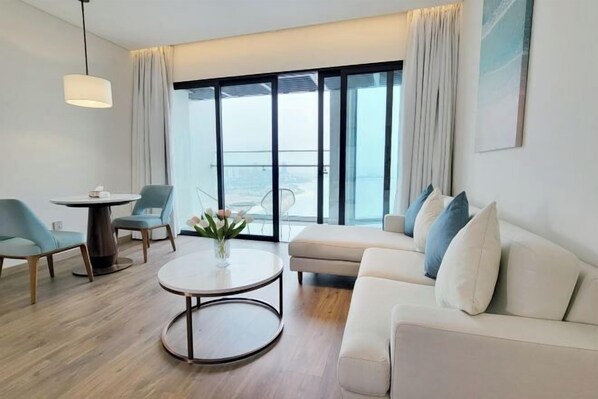 Room - A la Carte Hạ Long Bay - Tầng Cao, View biển (Ha Long)