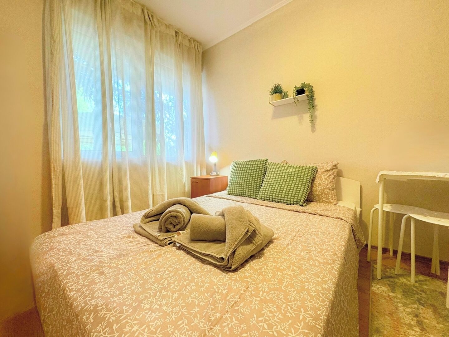 1 soverom, strykejern/-brett, wi-fi og sengetøy