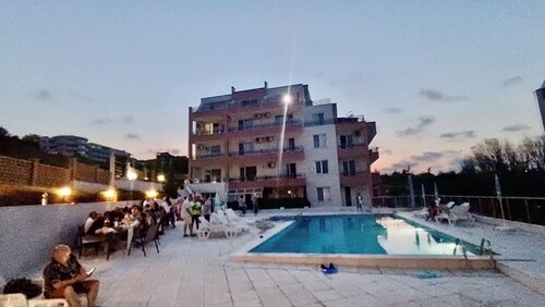 Seaside Escape Studio