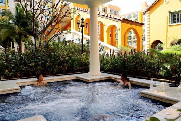 Exterior - Three Bears, Thailand Pattaya Venetian Apartment (Pattaya)