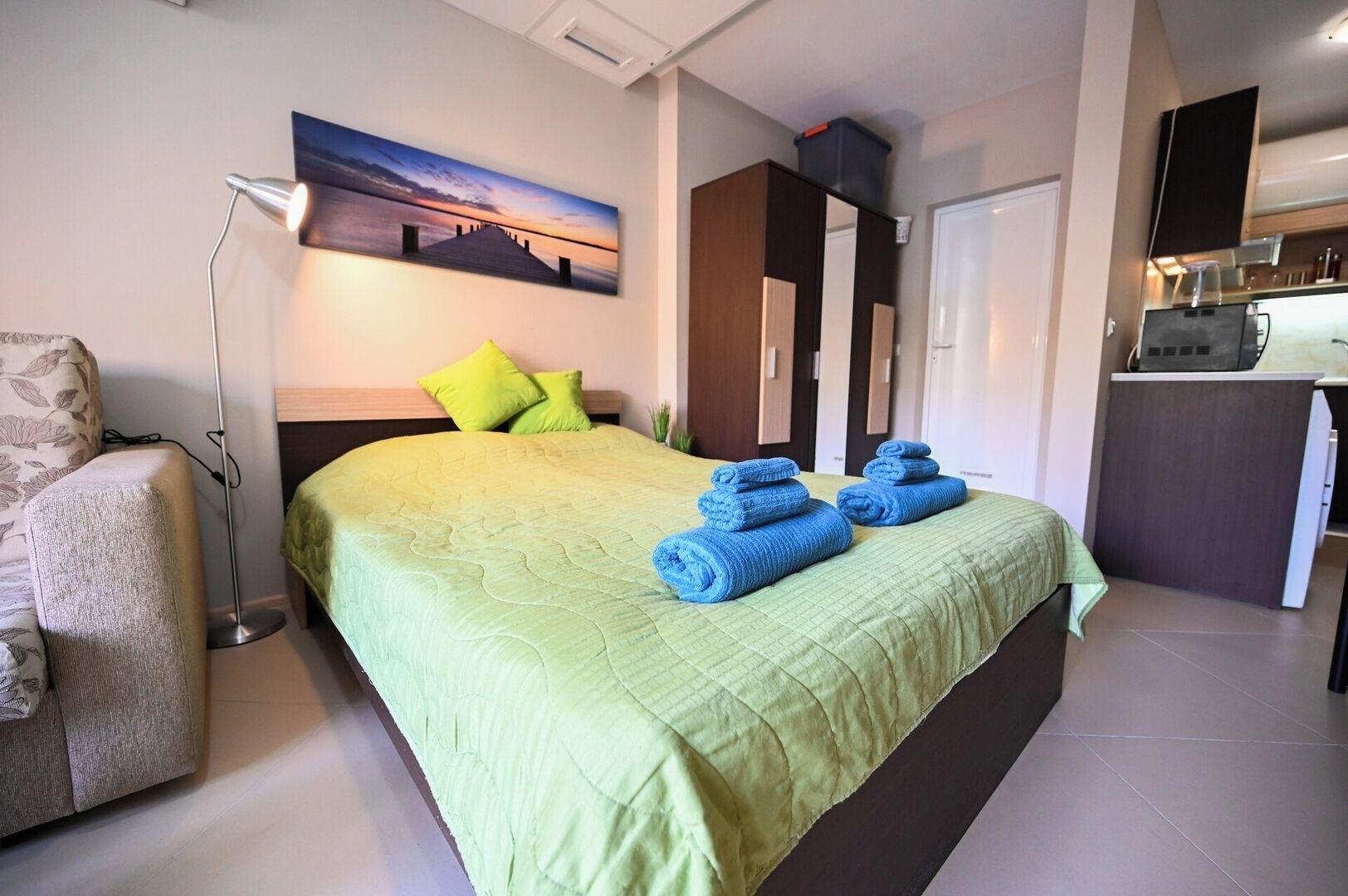 1 camera, ferro/asse da stiro, Wi-Fi, lenzuola