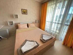 1 bedroom, iron/ironing board, WiFi, bed sheets