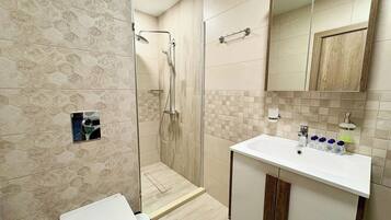 Articles de toilette gratuits, sèche-cheveux