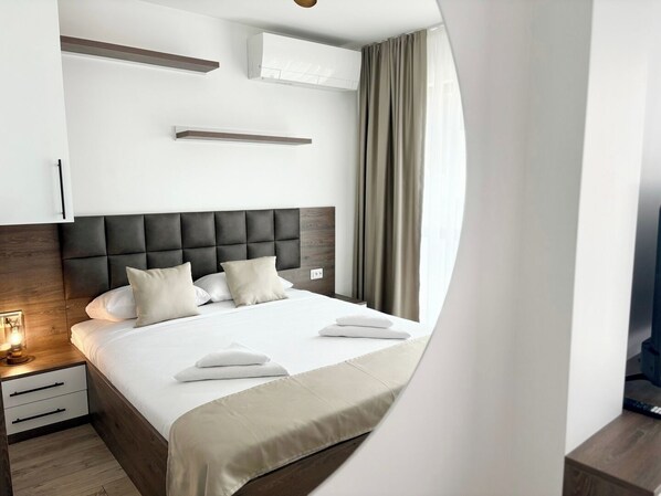 3 bedrooms, iron/ironing board, WiFi, bed sheets - Varna Vista 3BR Apartment • Free Parking (Varna)