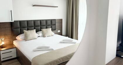 Varna Vista 3BR Apartment • Free Parking