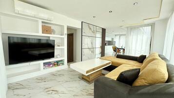 TV
