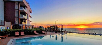 Wave and Wellness Studio