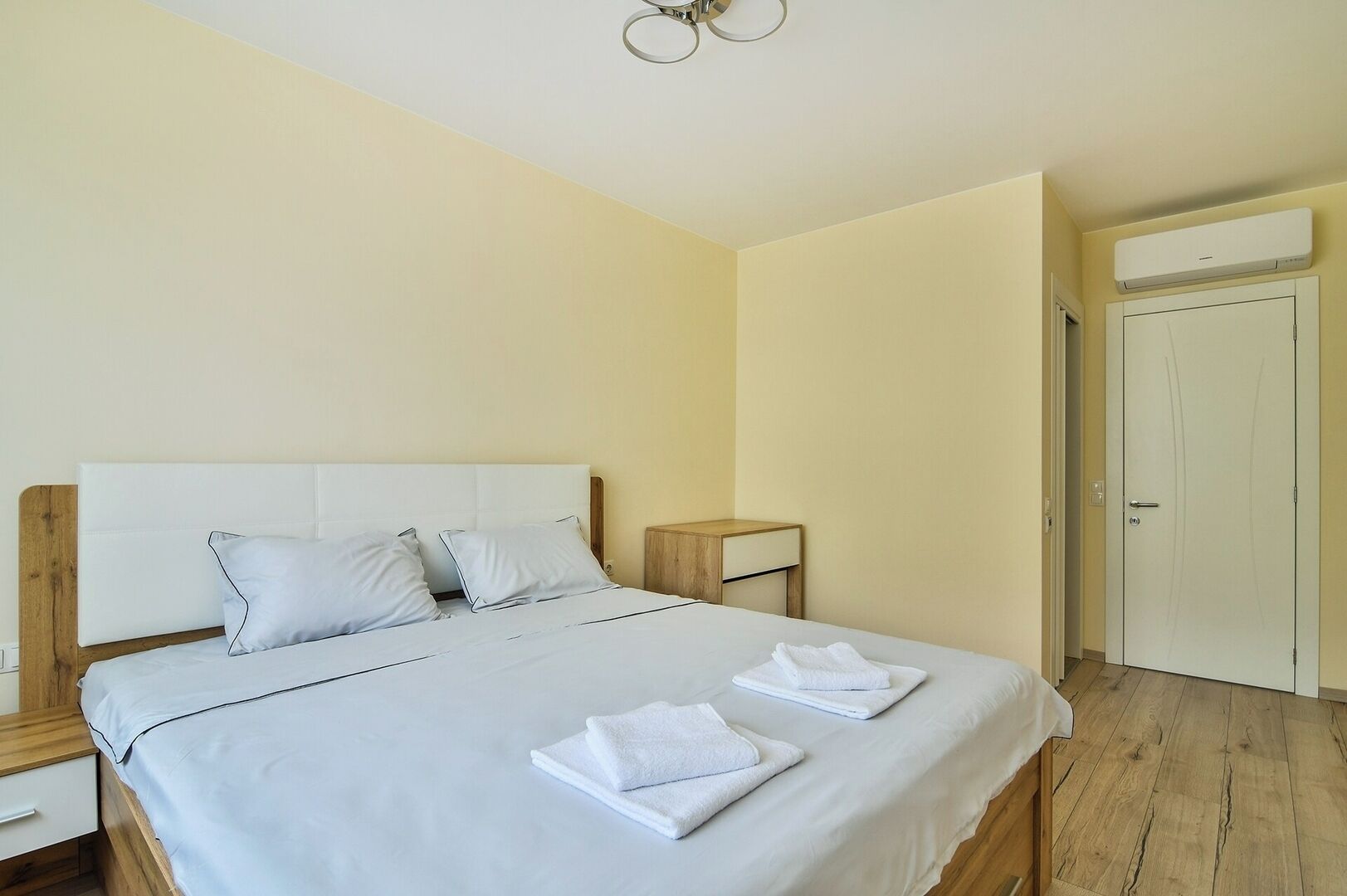 2 dormitorios, tabla de planchar con plancha, wifi y ropa de cama