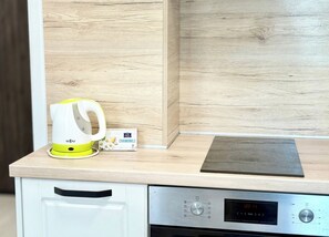 Coffee/tea maker