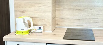 Sweet tiny house-central studio