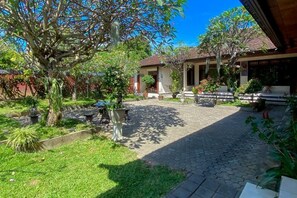 Unclassified image, 2 of 8, button - Raja Asri Guest House Sanur Mitra RedDoorz (Bali)