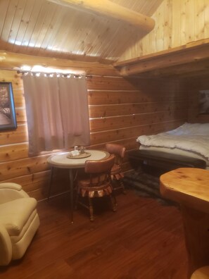 Fer et planche à repasser, Wi-Fi gratuit, draps fournis