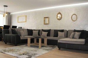 Interior - Golden Suite - 2bd apartment / free parking (Varna)
