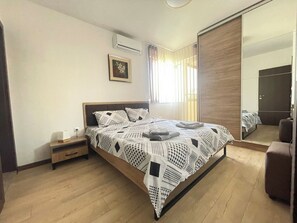 1 bedroom, iron/ironing board, WiFi, bed sheets