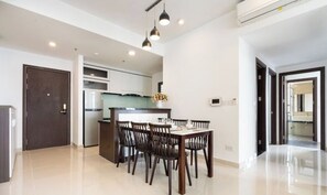 Dining - Saigon Royal and Tresor apartments (Ho Chi Minh City)