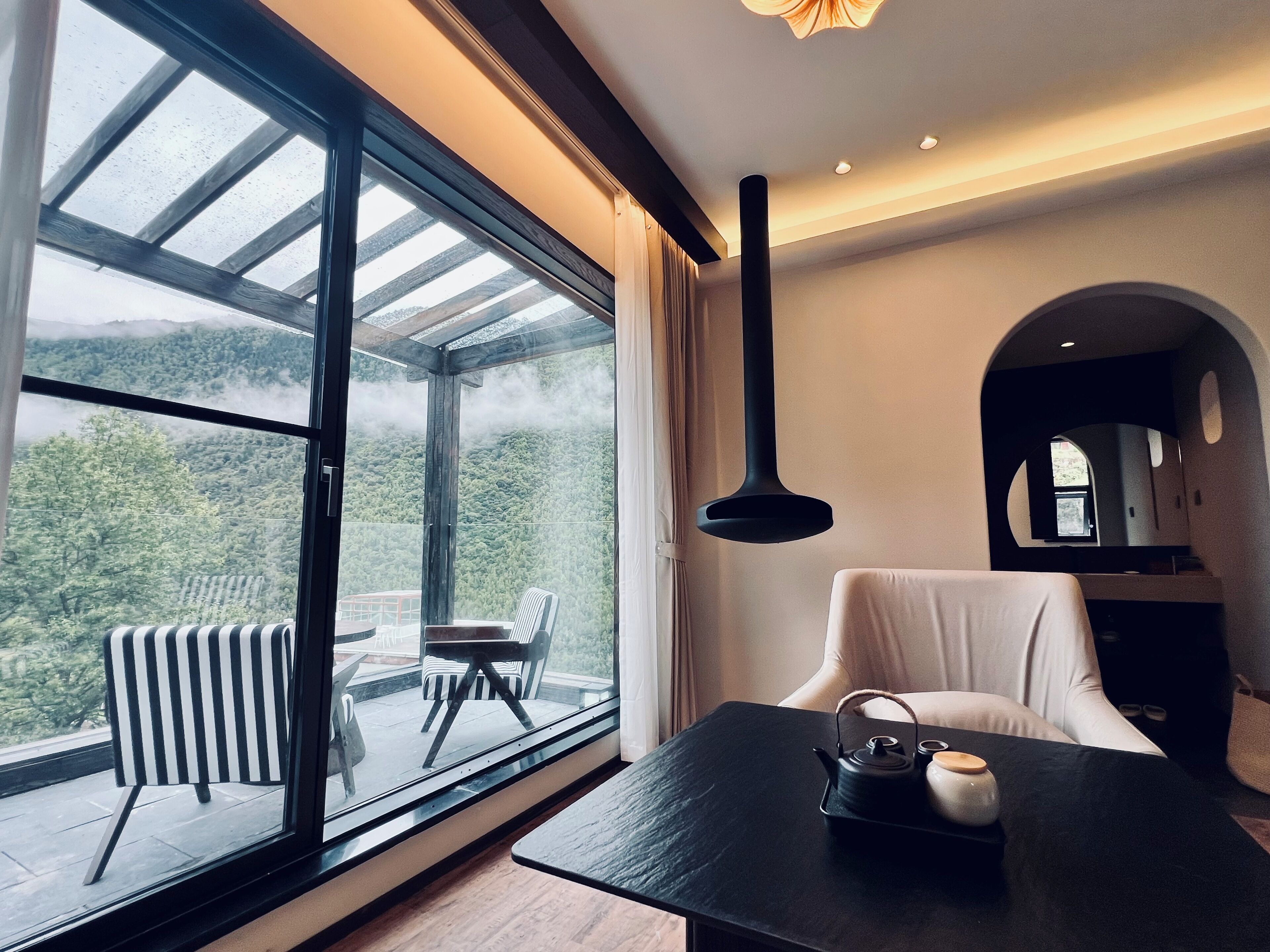 Habitación de lujo doble, balcón, vistas a la colina | Wifi gratis