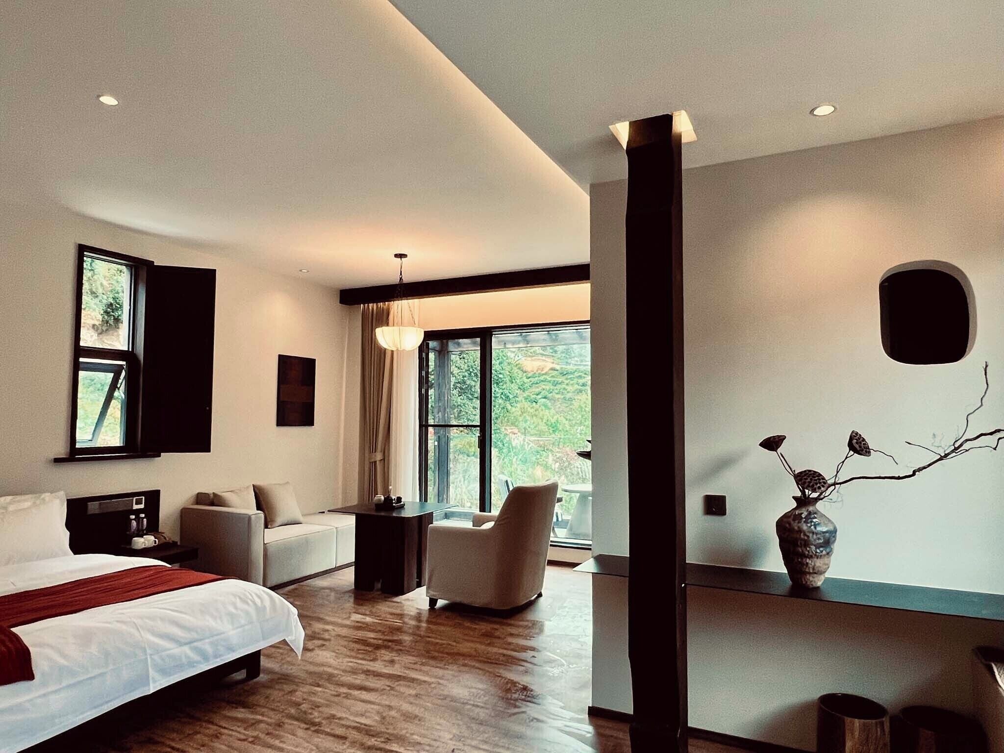 Habitación de lujo doble, balcón, vistas a la colina | Wifi gratis