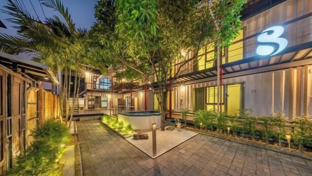 Sınıflandırılmamış resim, 52 üzerinden 1, düğme