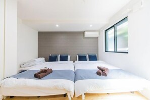 Interior - 10min on foot from Hirai Station. 11min by train to Akihabara Station. (Tokyo)