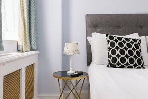 Cribs/infant beds - The Abbey (London)