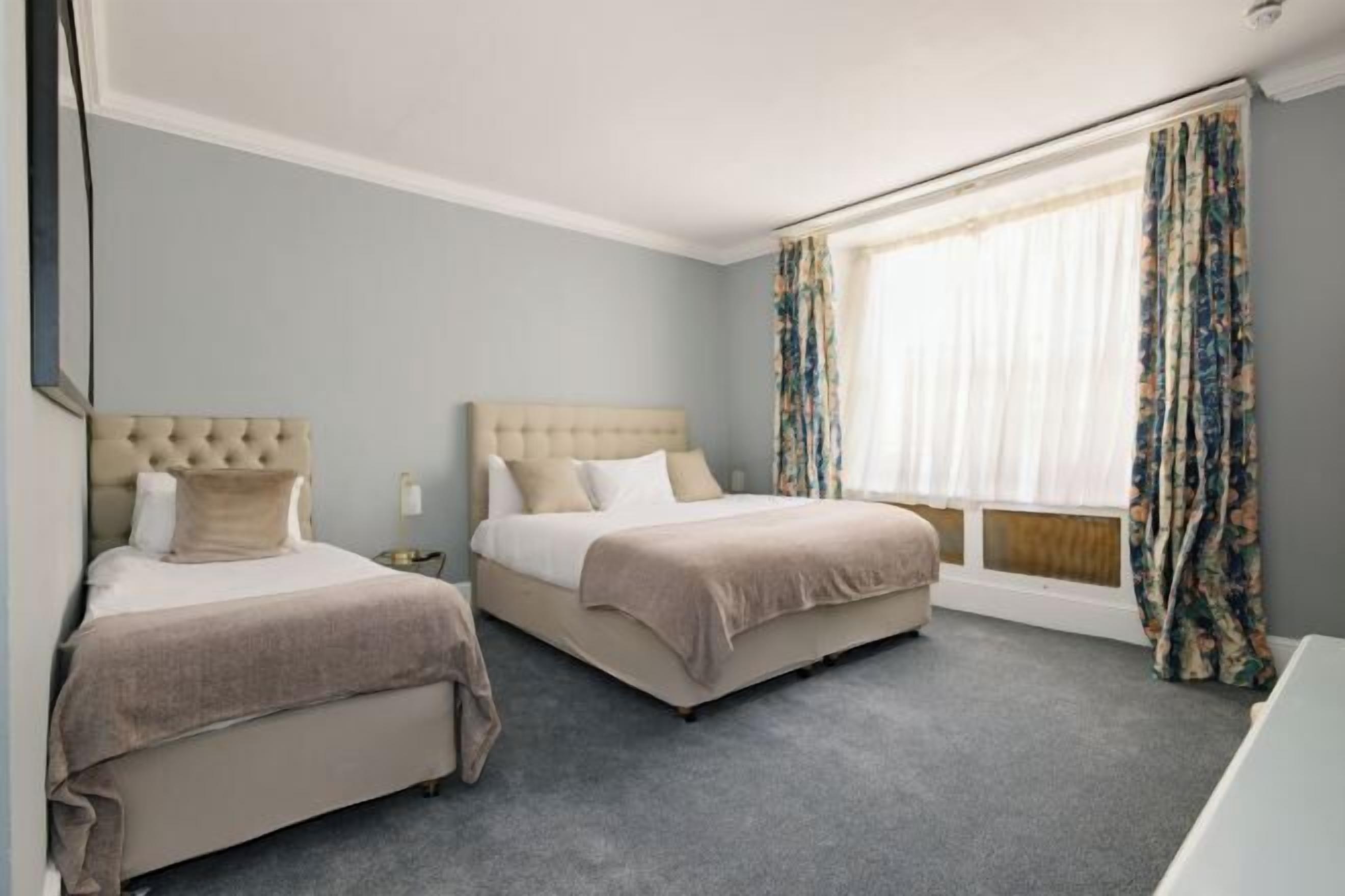 أسرّة أطفال/رضّع