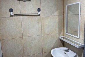 Room - The Aura Pranburi (Pran Buri)