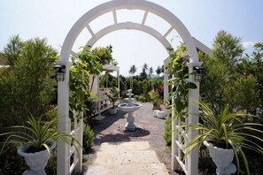 Unclassified image, 2 of 15, button - The Aura Pranburi (Pran Buri)
