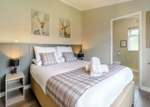 3 bedrooms, WiFi (free)