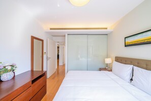 Superior Apartment, 2 Bedrooms, Kitchen, City View