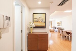 Superior Apartment, 2 Bedrooms, Kitchen, City View | Living room | Smart TV