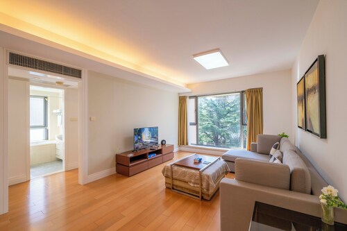 Tyms Cozy 2BR 1BA Apt Xuhui Metro