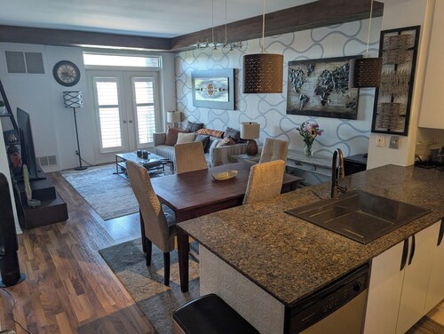 Nature + City Balance Rare 1+Den low-rise condo offers a peaceful