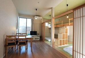 Room - Life house (Osaka)