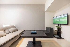 Room - Rura Namba, Nipponbashi (Osaka)