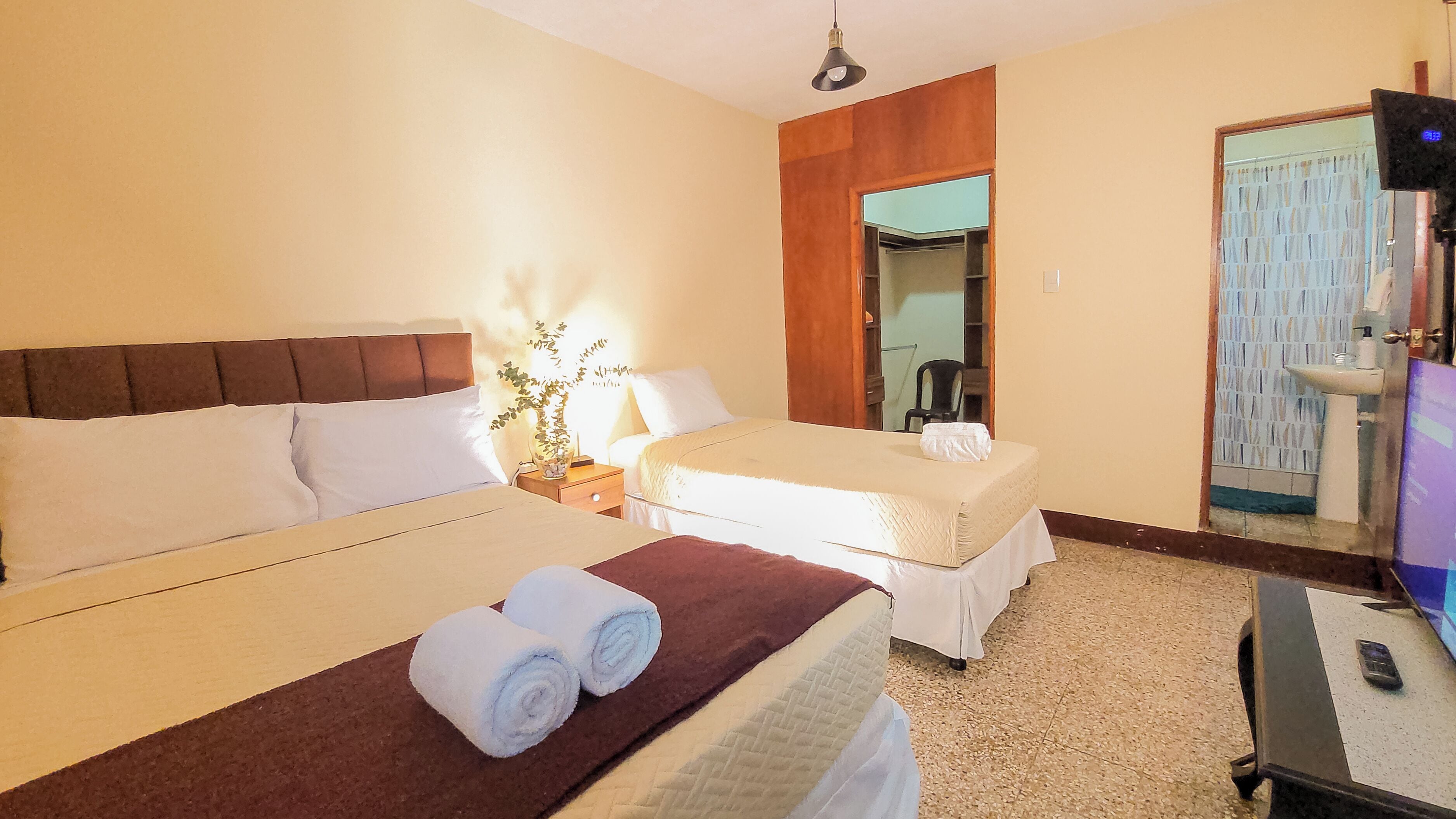 Comfort Triple Room | Free WiFi, bed sheets