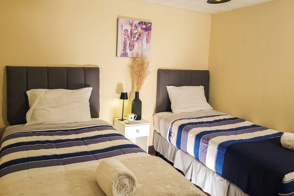 Free WiFi, bed sheets