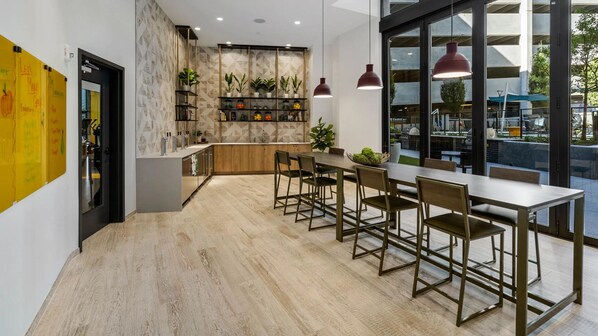 Dining - Luxury Loft Midtown ATL! (Atlanta)