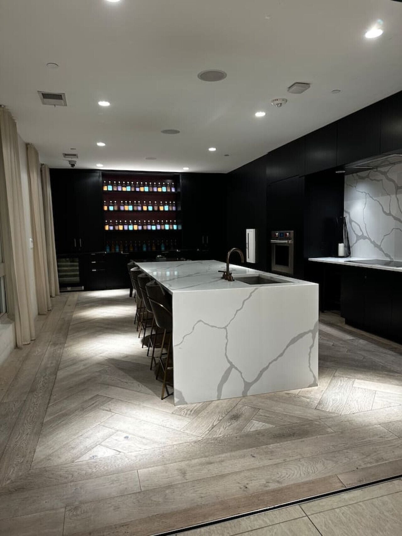 微波炉、烤箱、炉灶、洗碗机