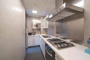 Superior Apartment, 1 Bedroom, Kitchen, City View | Private kitchen