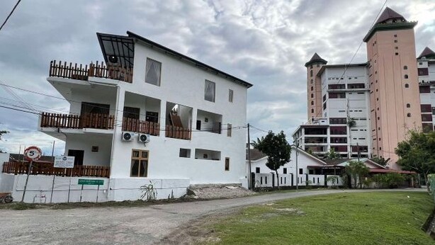 Unclassified image, 1 of 10, button - Hillview Ipoh (Ipoh)