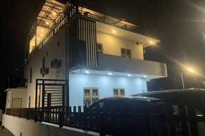 Unclassified image, 2 of 10, button - Hillview Ipoh (Ipoh)