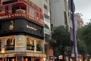 Exterior - Ben Thanh Luxury Suite Hotel (Ho Chi Minh City)
