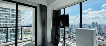 Phnom Penh Huan Yu Hotel & Residence