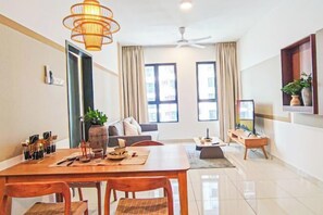 Room - Double Storey Pool at Trio Setia Klang by HCK (Port Klang)