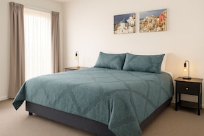 2 habitaciones, tabla de planchar con plancha, wifi y ropa de cama