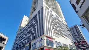 A tall, modern building with a grid-like facade and multiple windows. - VIM3 Desa Park North Desa Parkcity ISP school Damansara Kepong Kuala Lumpur (Kuala Lumpur)