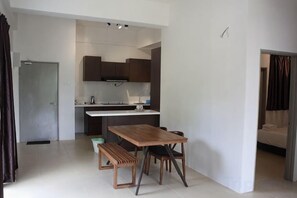 Besorolás nélküli kép, 2. 11 közül, gomb