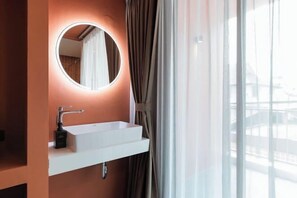 Soundproofing - Blu Monkey Hub & Hotel Bangsaen (Chon Buri)