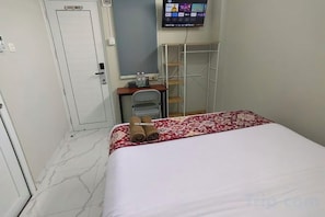 Unclassified image, 5 of 53, button - Joy Hotel (Rajabasa)